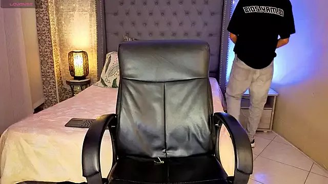 Matty_Sparkk on StripChat