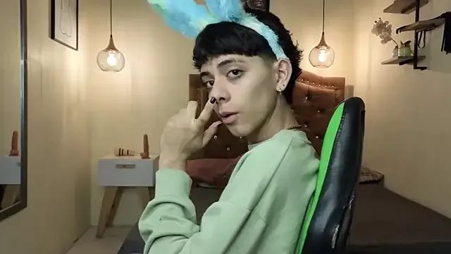 Matty_Sparkk on StripChat