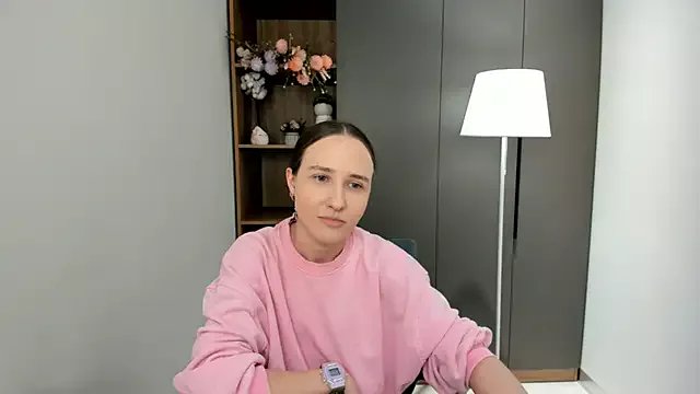 MaudAle on StripChat