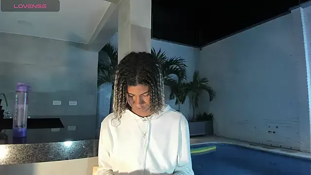 Freechat Maxim-Walker on StripChat