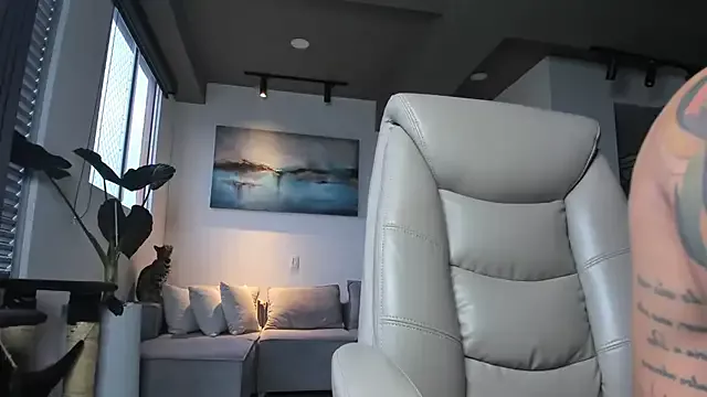 Offline Maximo_Marcelo on StripChat