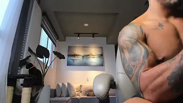 Offline Maximo_Marcelo on StripChat