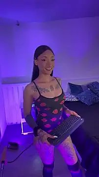 maya1_ on StripChat
