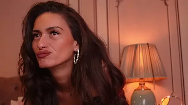 Offline MayaVixxen on StripChat