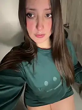 Megan_lu2 on StripChat