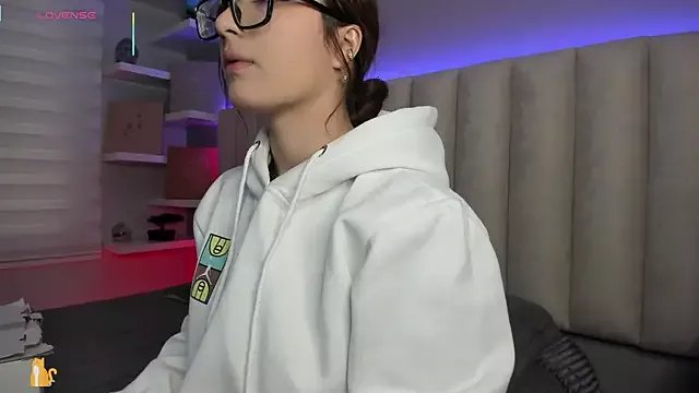 Megan_mooree_ on StripChat