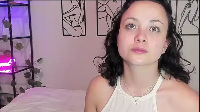 Megan_Rodrigo on StripChat