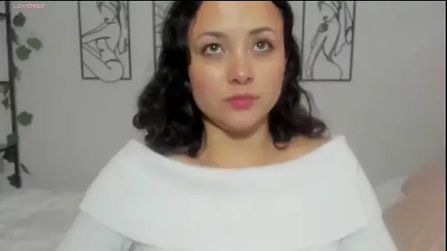 Megan_Rodrigo on StripChat