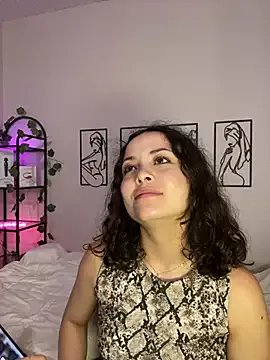 Megan_Rodrigo on StripChat