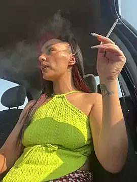 Offline MeganFoxiy on StripChat