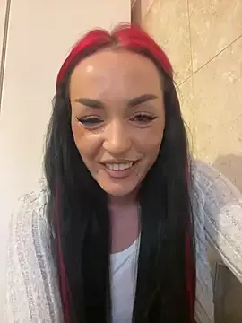 Offline MeganFoxiy on StripChat