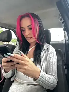 Offline MeganFoxiy on StripChat