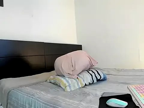 MeganRhyder on StripChat