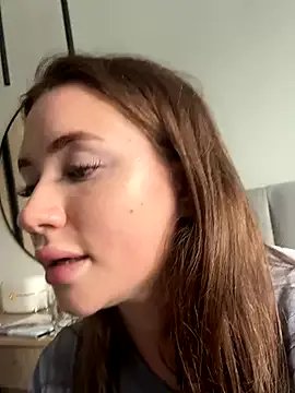 MeganStrain on StripChat