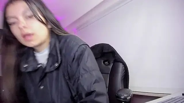 Meghan320 on StripChat