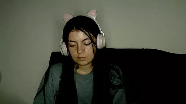 Meghan320 on StripChat