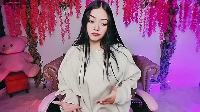 Melany_07 on StripChat