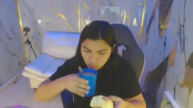 melany_rouse18 on StripChat