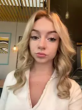 melissa_grr on StripChat