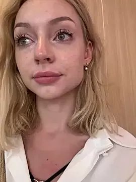 melissa_grr on StripChat