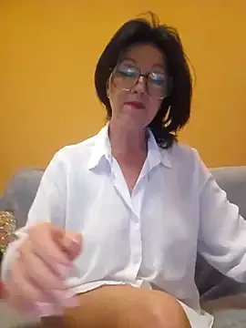 Melody73 on StripChat