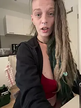 Offline MenaDreadfull on StripChat