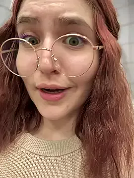 Offline meow_girl on StripChat