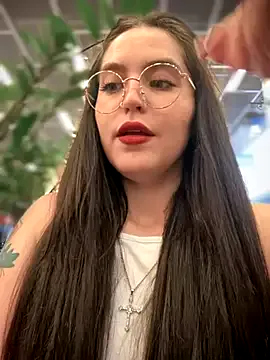 Offline meow_girl on StripChat