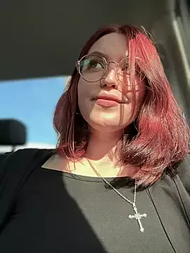 Offline meow_girl on StripChat