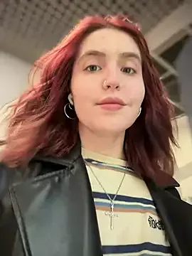 Offline meow_girl on StripChat