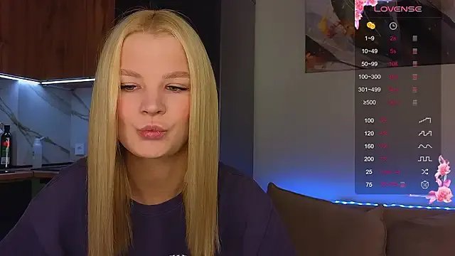 meowbaaby on StripChat