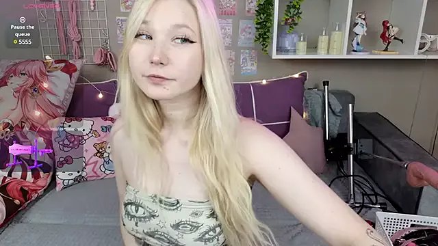 MeowkaKitty on StripChat