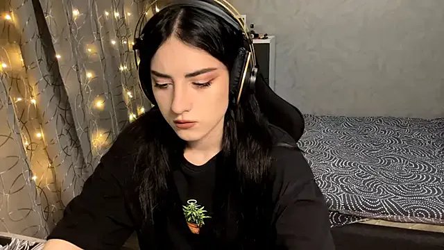 Meowluly on StripChat