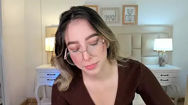 Meredit_Lane on StripChat