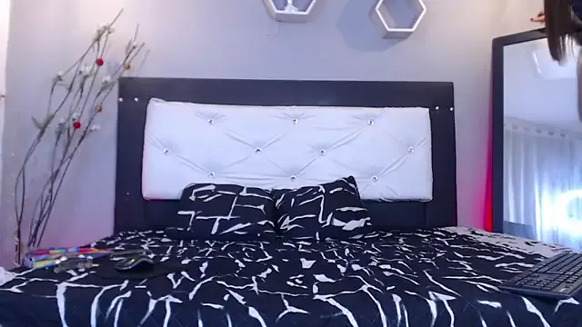 Freechat Meriiida on StripChat