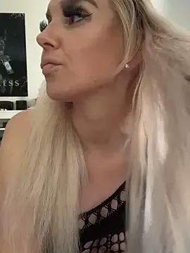 MIA-XXX on StripChat