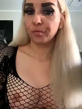 MIA-XXX on StripChat