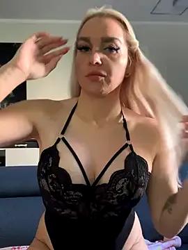 MIA-XXX on StripChat