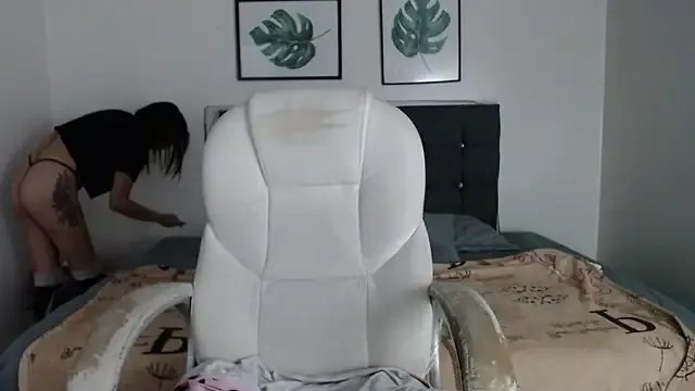 mia_collens on StripChat