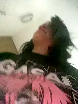 Offline Mia_cullen_ on StripChat