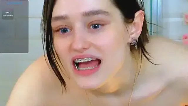 Mia_Mia_M on StripChat