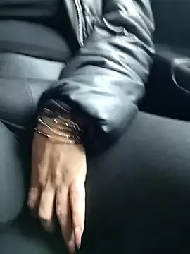 Mia_Novikov on StripChat