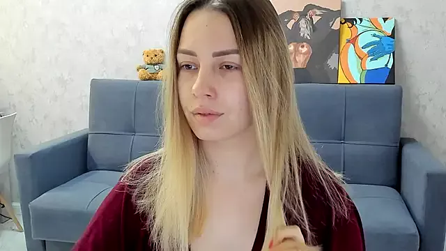 Offline Mia_shy1 on StripChat