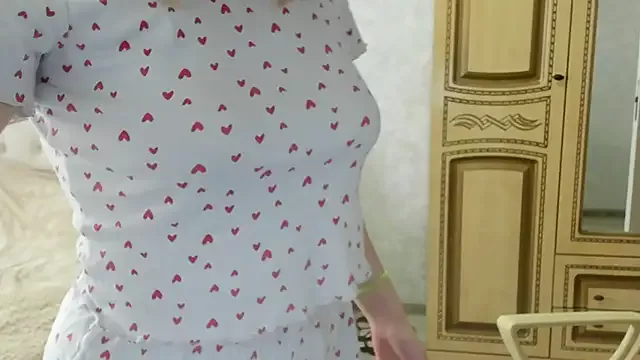 Offline Mia_shy1 on StripChat