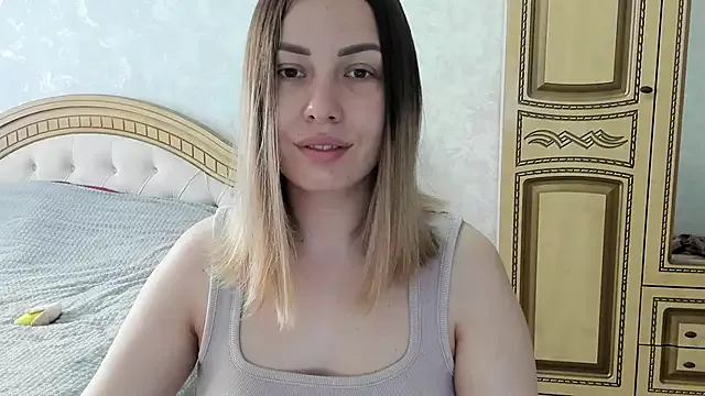 Offline Mia_shy1 on StripChat