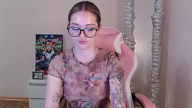 miaacatt on StripChat