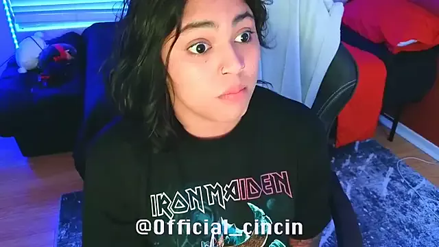 Freechat miacanela_xo on StripChat