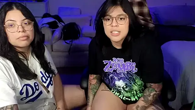 Freechat miacanela_xo on StripChat