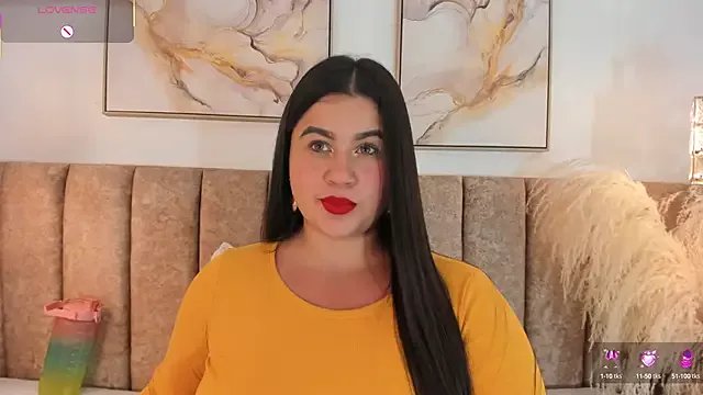 miahkumar on StripChat