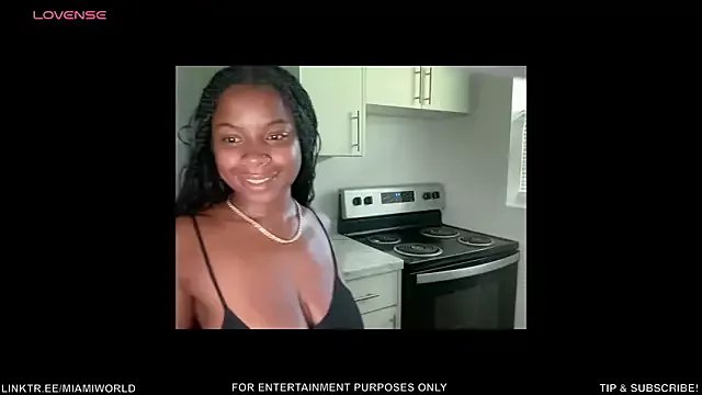 miamiworld on StripChat